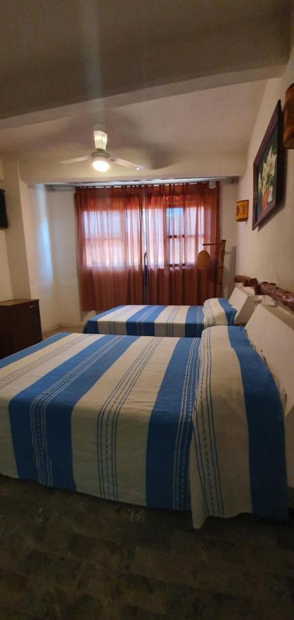 Hotel Corona Zihua シワタネホ エクステリア 写真
