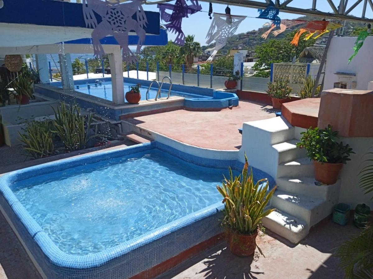 Hotel Corona Zihua シワタネホ エクステリア 写真