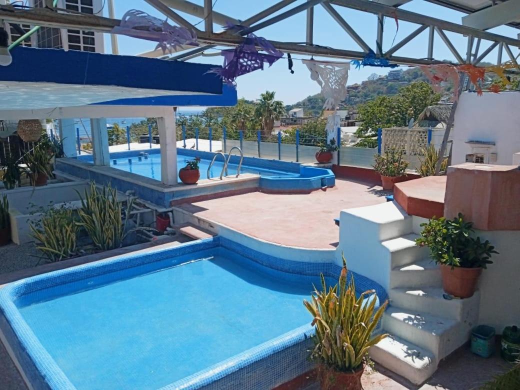 Hotel Corona Zihua シワタネホ エクステリア 写真