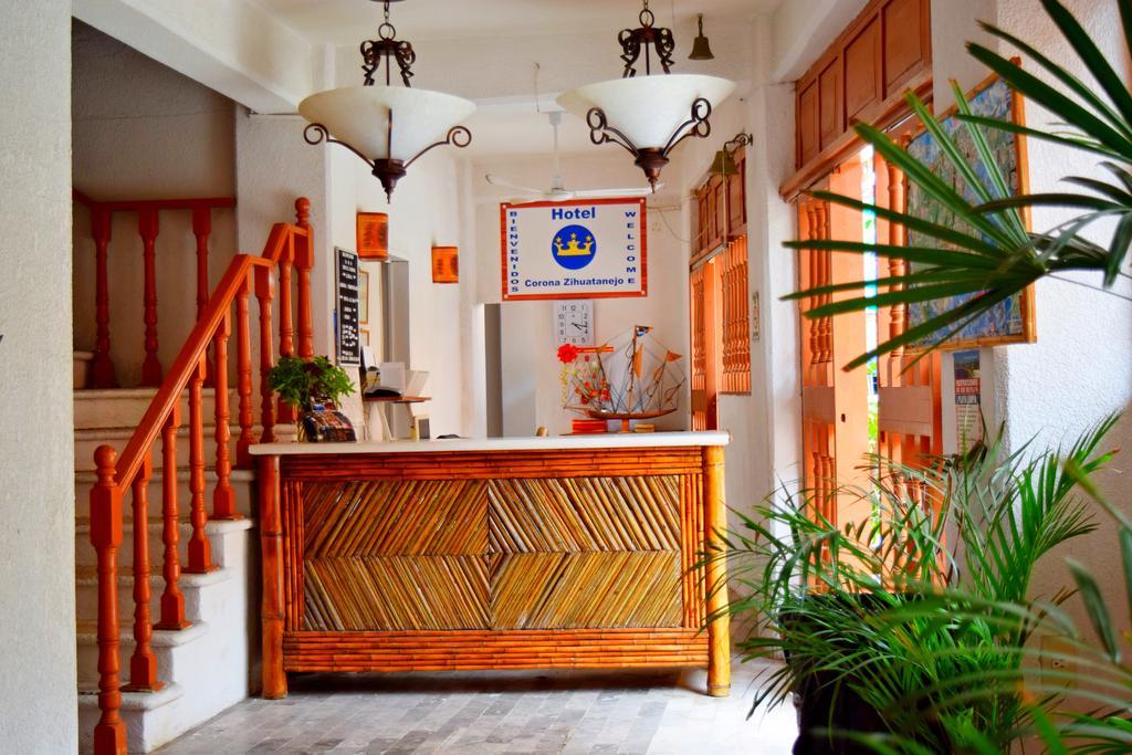 Hotel Corona Zihua シワタネホ エクステリア 写真
