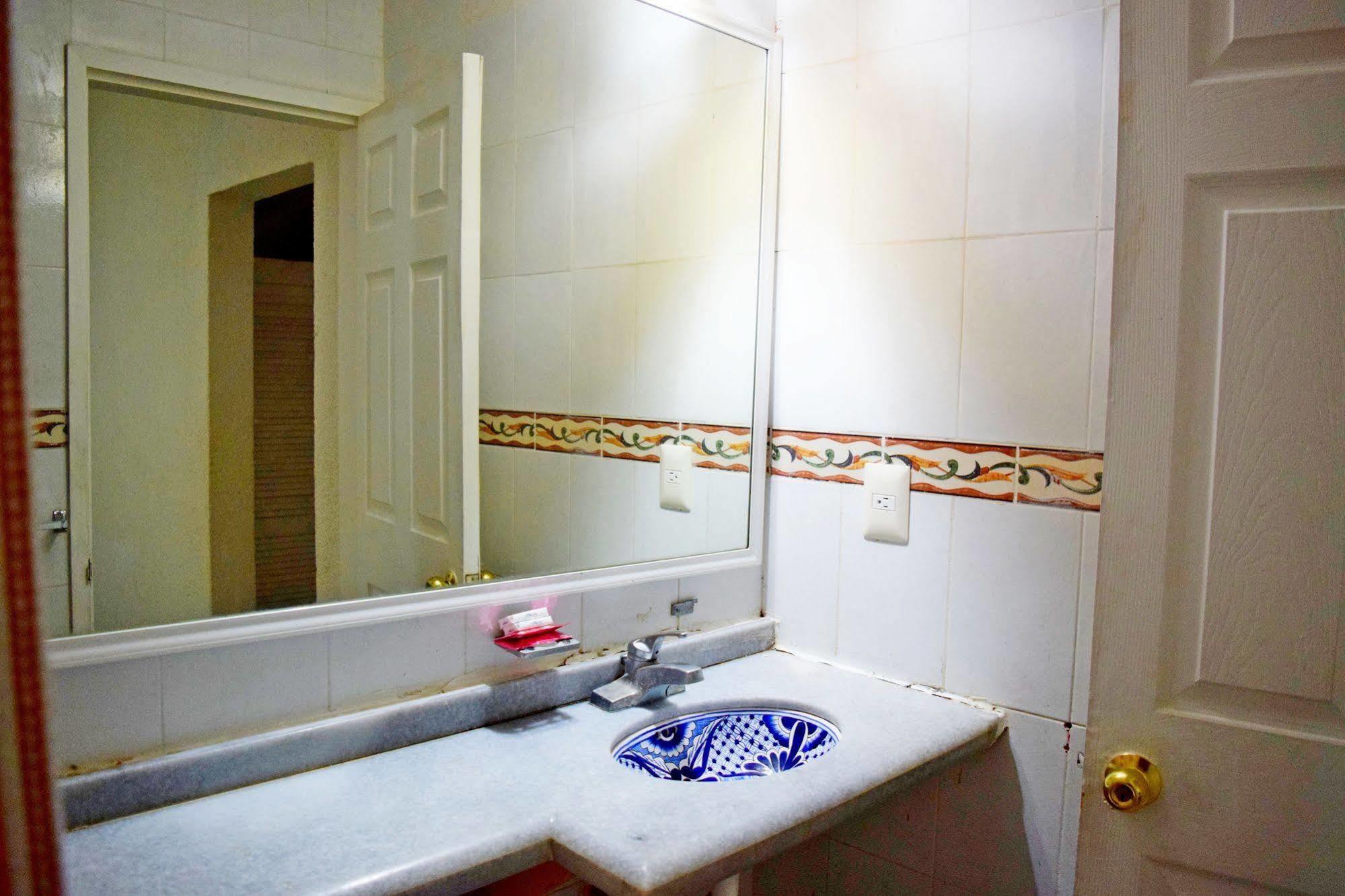 Hotel Corona Zihua シワタネホ エクステリア 写真