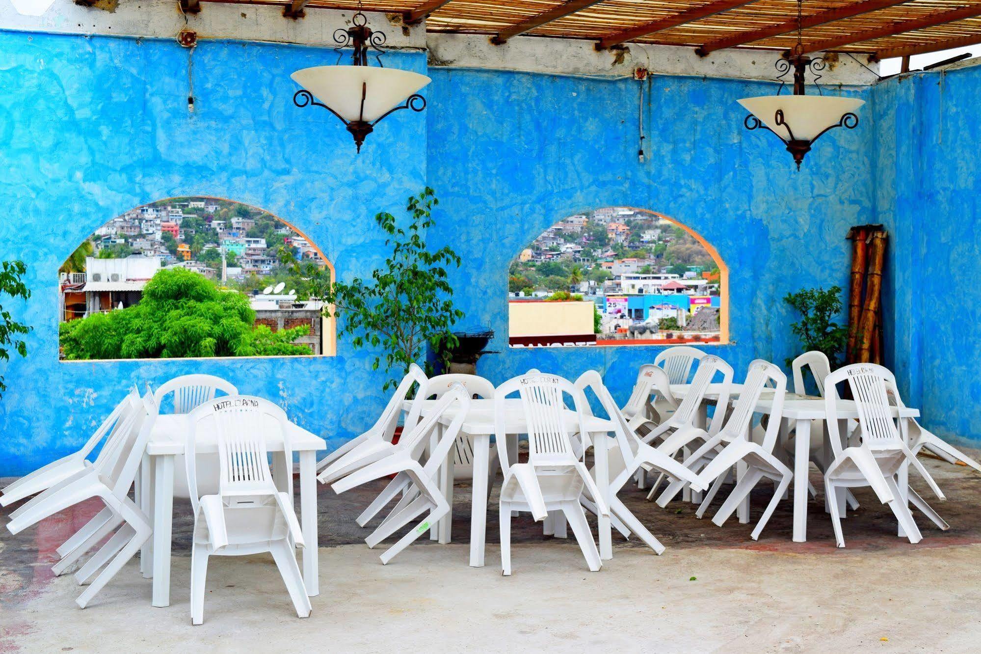 Hotel Corona Zihua シワタネホ エクステリア 写真